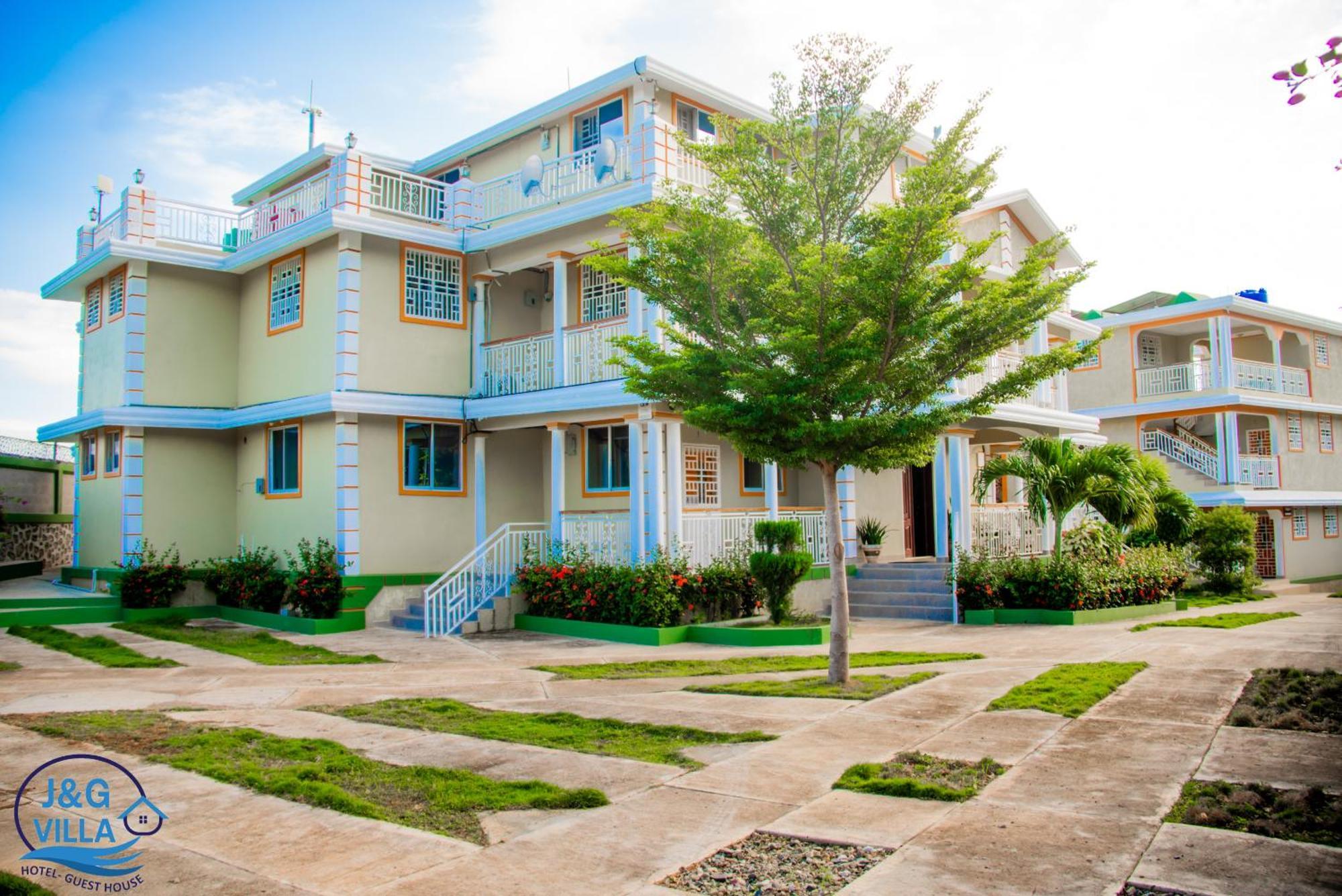 J&G Villa Hotel Cabo Haitiano Exterior foto
